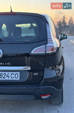 Мінівен Renault Scenic 2015 в 