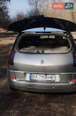 Минивэн Renault Scenic 2007 в Александрие