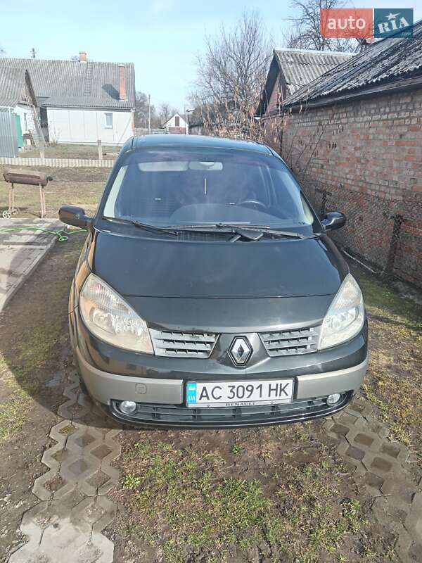 Минивэн Renault Scenic 2004 в 