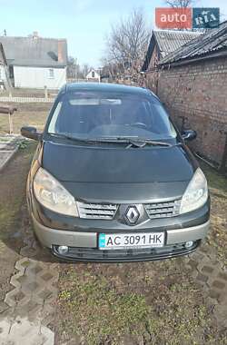 Минивэн Renault Scenic 2004 в 