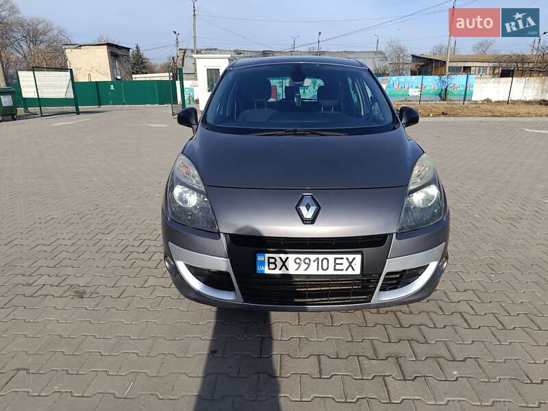 Renault Scenic 2011