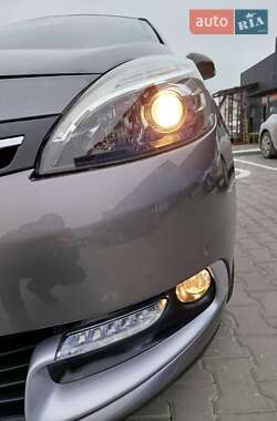 Минивэн Renault Scenic 2016 в 