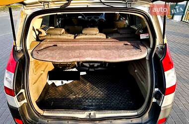 Минивэн Renault Scenic 2006 в 