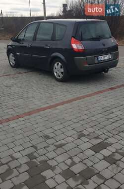 Минивэн Renault Scenic 2004 в 