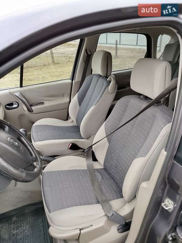 Минивэн Renault Scenic 2004 в Ковеле