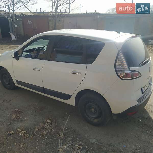 Минивэн Renault Scenic 2013 в Умани