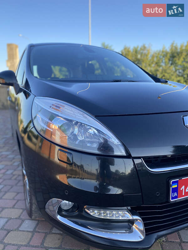 Мінівен Renault Scenic 2012 в Хоролі