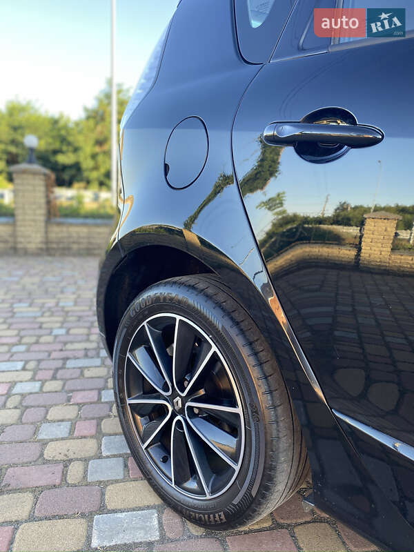 Мінівен Renault Scenic 2012 в Хоролі