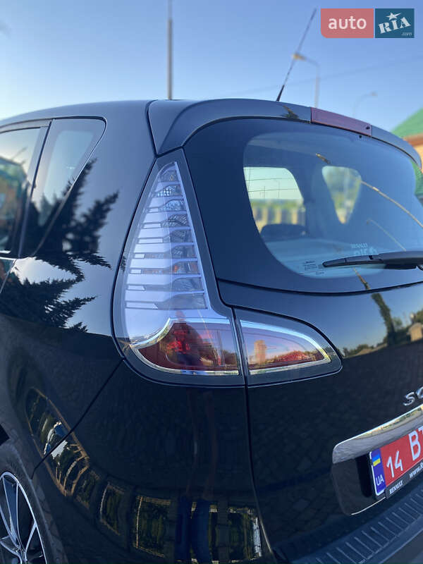 Мінівен Renault Scenic 2012 в Хоролі