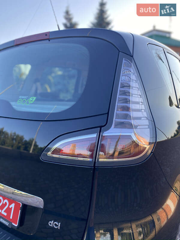 Мінівен Renault Scenic 2012 в Хоролі