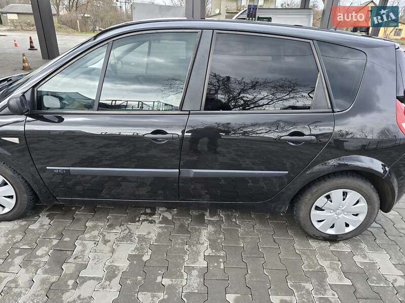 Мінівен Renault Scenic 2005 в Чернівцях