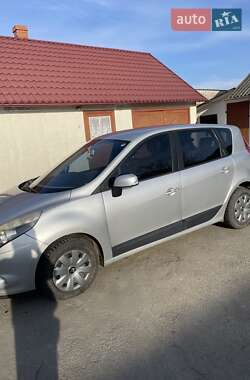 Мінівен Renault Scenic 2011 в Кам'янці-Бузькій