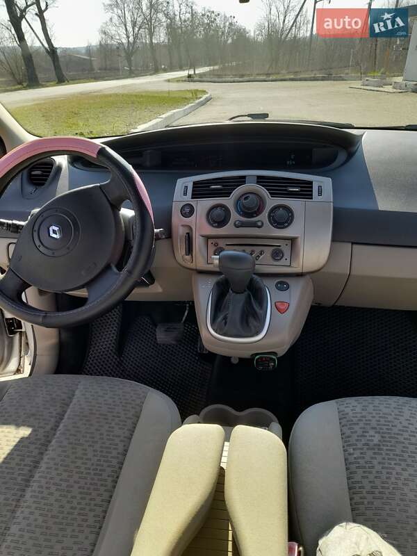 Мінівен Renault Scenic 2006 в Корсунь-Шевченківському