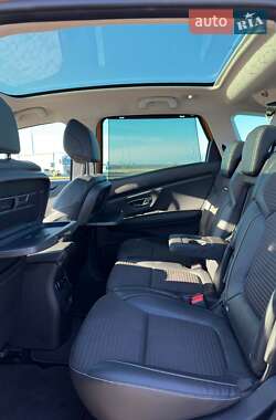 Минивэн Renault Scenic 2016 в 