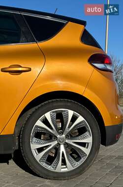 Минивэн Renault Scenic 2016 в 