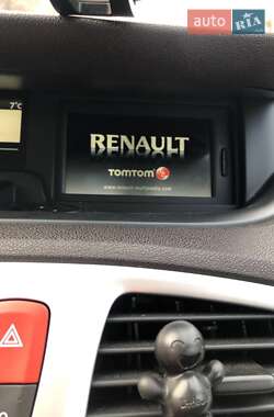 Минивэн Renault Scenic 2010 в 
