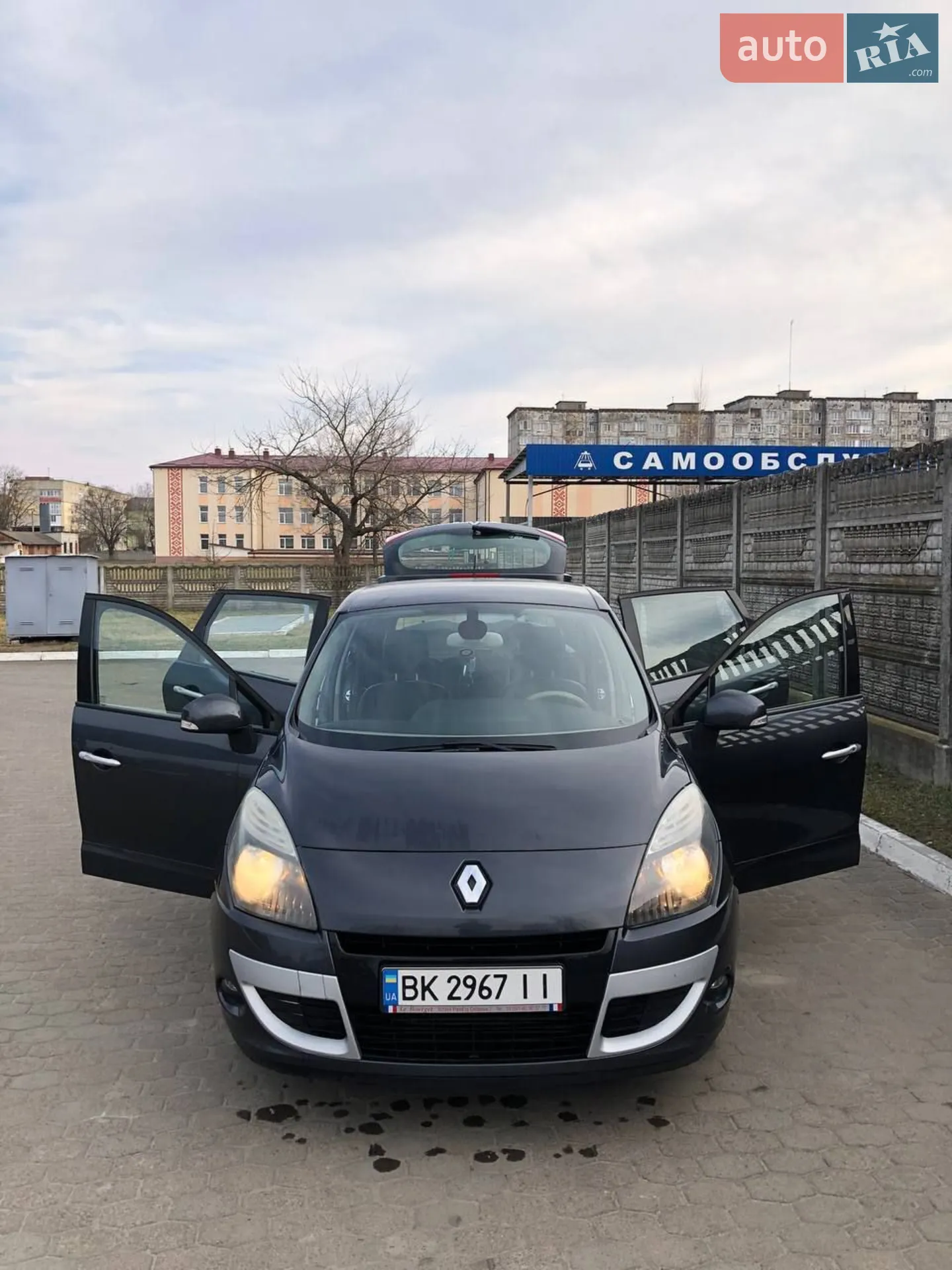 2010 Renault Scenic - мініатюра 18