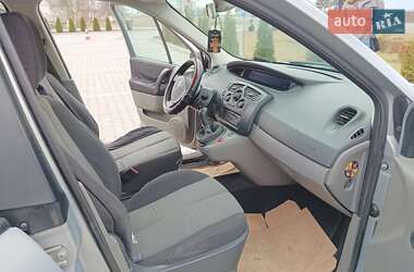 Минивэн Renault Scenic 2005 в 