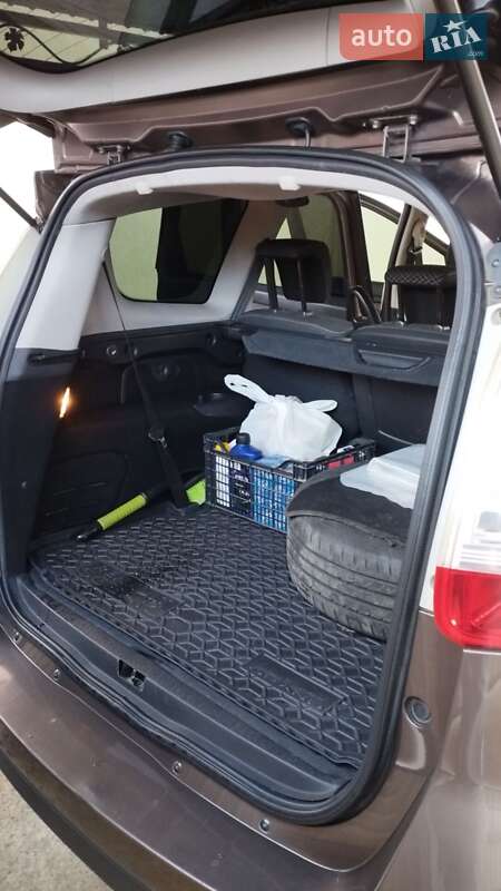 Минивэн Renault Scenic 2011 в Чернигове