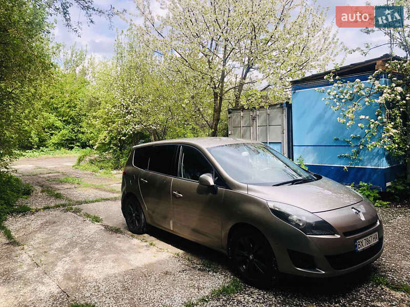 Мінівен Renault Scenic 2010 в Хмельницькому