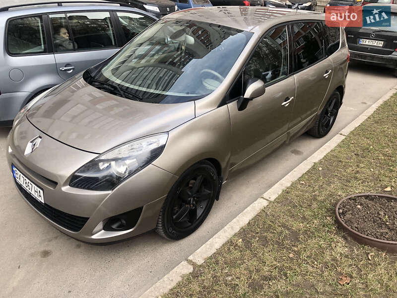 Мінівен Renault Scenic 2010 в Хмельницькому