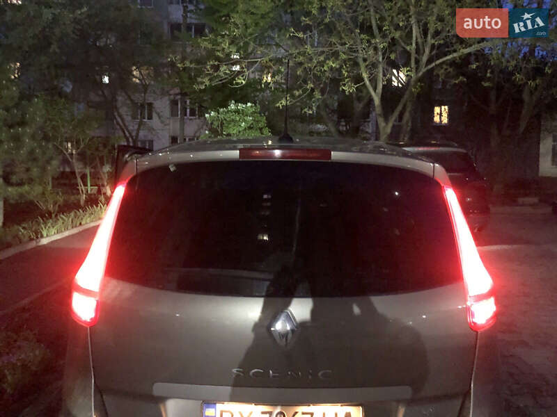 Мінівен Renault Scenic 2010 в Хмельницькому