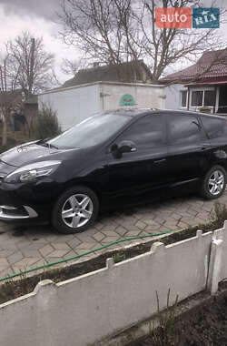 Минивэн Renault Scenic 2015 в Остроге