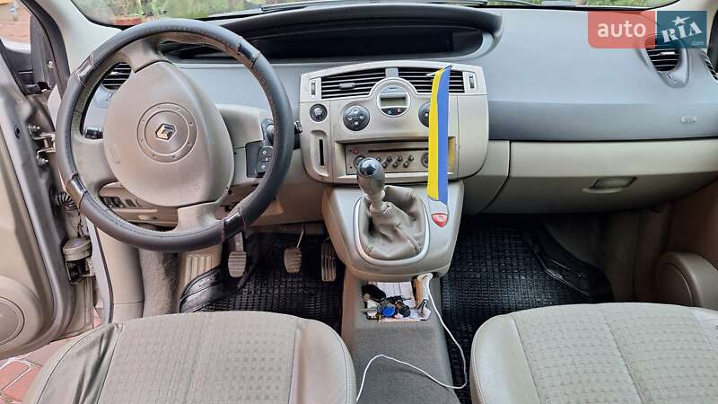 Минивэн Renault Scenic 2003 в Ужгороде