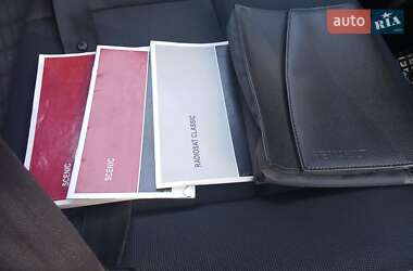 Минивэн Renault Scenic 2010 в 
