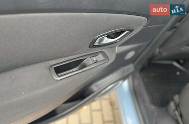Минивэн Renault Scenic 2010 в 