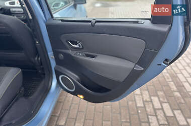 Минивэн Renault Scenic 2010 в 