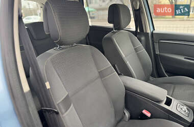 Минивэн Renault Scenic 2010 в 