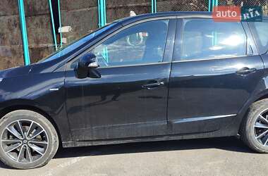 Мінівен Renault Scenic 2012 в 