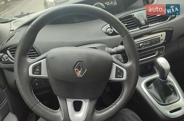 Мінівен Renault Scenic 2012 в 