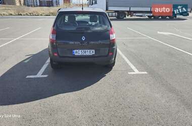 Минивэн Renault Scenic 2005 в 