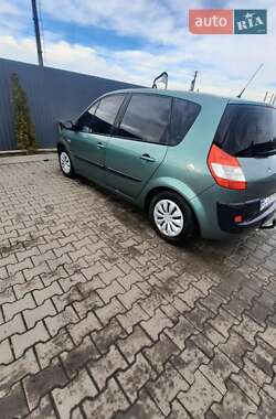 Минивэн Renault Scenic 2005 в 