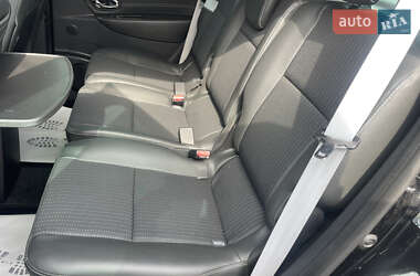 Минивэн Renault Scenic 2013 в 