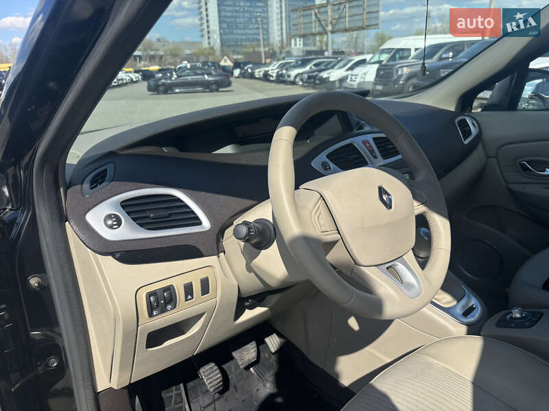 Минивэн Renault Scenic 2010 в Киеве
