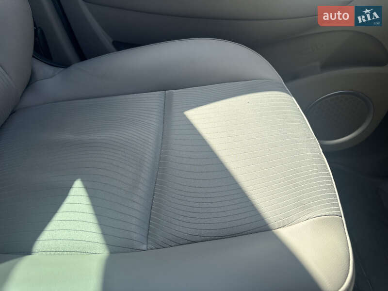 Минивэн Renault Scenic 2010 в Киеве