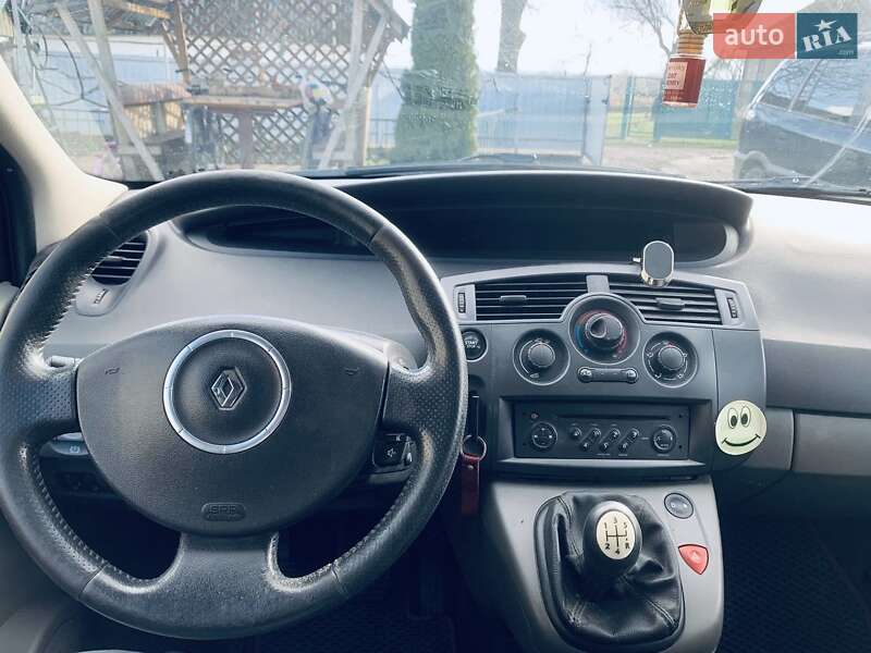 Минивэн Renault Scenic 2006 в Калиновке