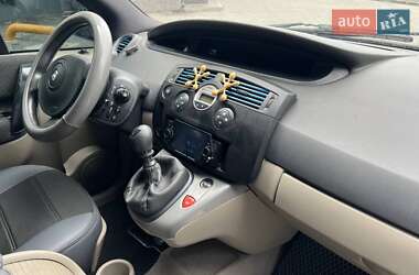 Минивэн Renault Scenic 2003 в 