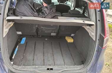 Минивэн Renault Scenic 2010 в 