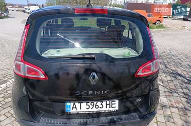 Минивэн Renault Scenic 2009 в 