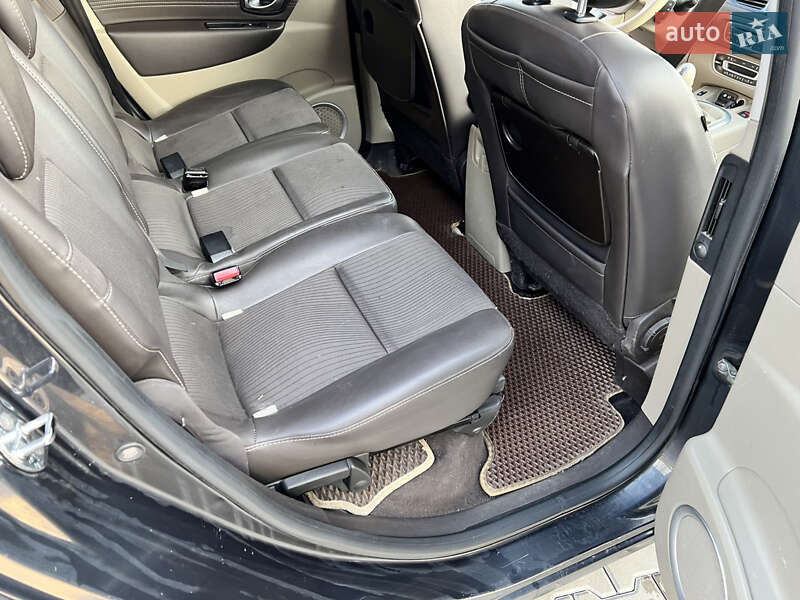 Минивэн Renault Scenic 2011 в Владимире