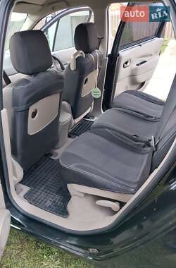 Мінівен Renault Scenic 2005 в 