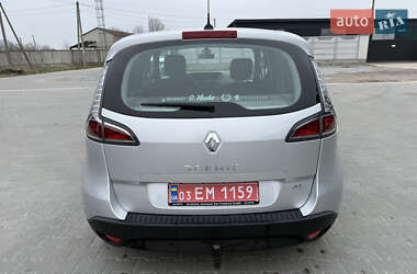 Минивэн Renault Scenic 2013 в 