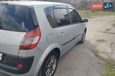 Минивэн Renault Scenic 2004 в 