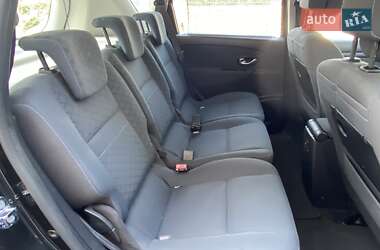 Минивэн Renault Scenic 2010 в 