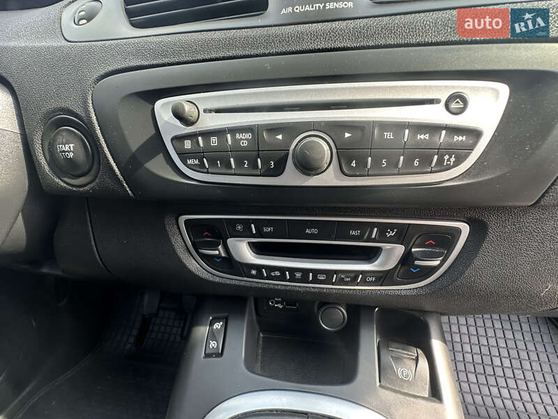Мінівен Renault Scenic 2011 в Радехові