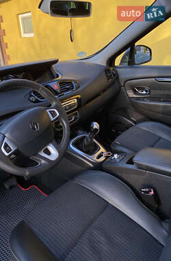 Мінівен Renault Scenic 2011 в 